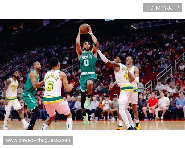 火箭伊森从替补崛起，积极态度获教练信任