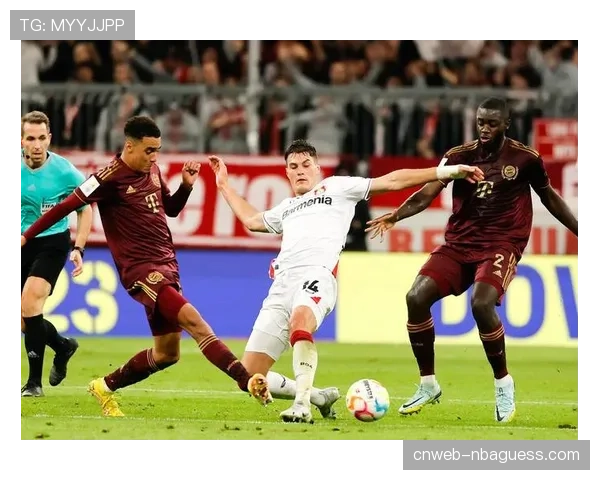 战术板：阿森纳如何通过中场的有效拦截，将拜仁的进攻发起效率限制在低位